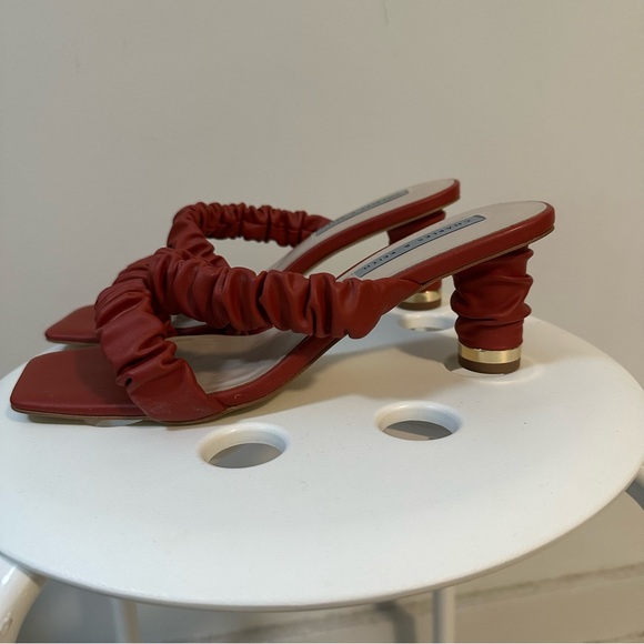 Charles & Keith Red Ruffled Mules - Picture 2 of 3